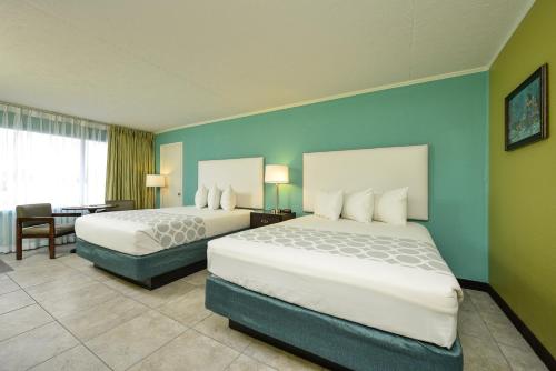 Imagen de la habitación del Hotel The Mermaid Inn, Myrtle Beach. Foto 8