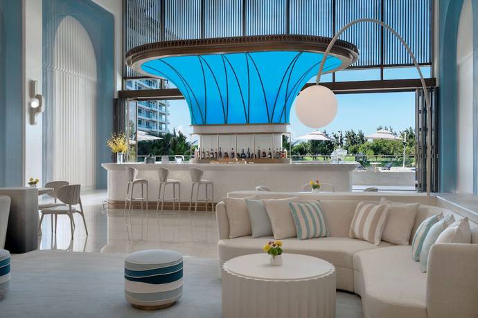 Imagen de los interiores del Hotel The Mermoon Resort Hainan Tufu Bay, Tapestry By Hilton. Foto 18