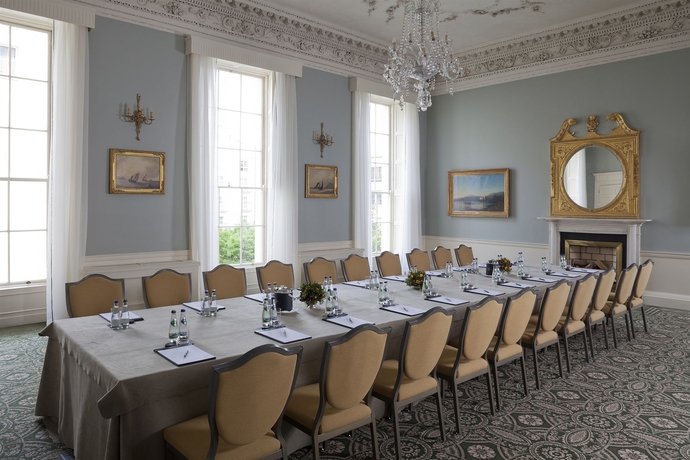 Imagen de los interiores del Hotel The Merrion. Foto 13