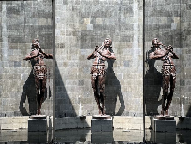 Imagen de los interiores del Hotel The Meru Sanur. Foto 17