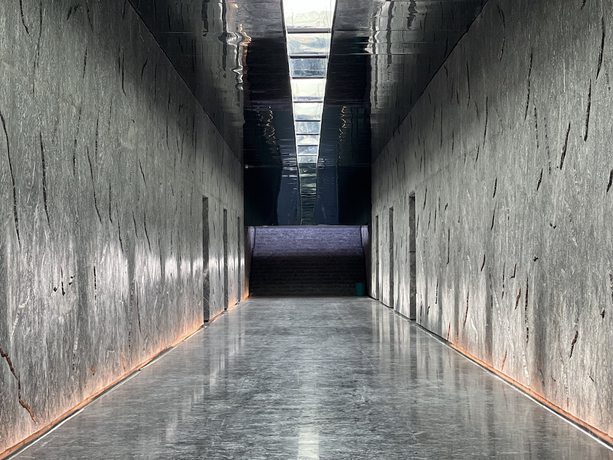 Imagen de los interiores del Hotel The Meru Sanur. Foto 18