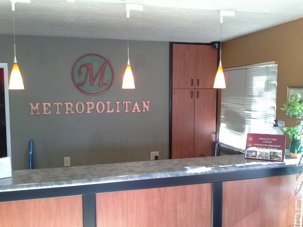 Imagen de los interiores del Hotel The Metropolitan Inn. Foto 12