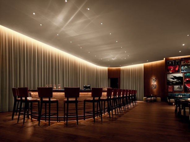 Imagen del bar/restaurante del Hotel The Miami Beach Edition. Foto 2