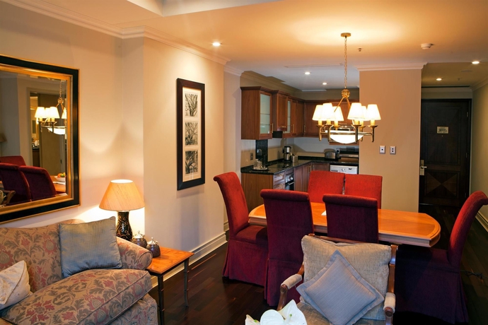 Imagen de la habitación del Hotel The Michelangelo Towers. Foto 2