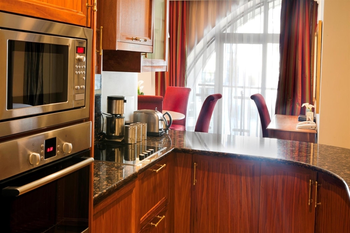 Imagen de la habitación del Hotel The Michelangelo Towers. Foto 7