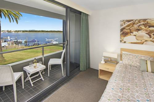 Imagen de la habitación del Hotel The Mid Pacific. Foto 5