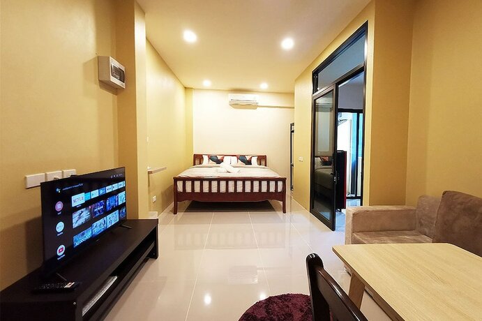 Imagen general del Hotel The Middle Town Sha. Foto 3