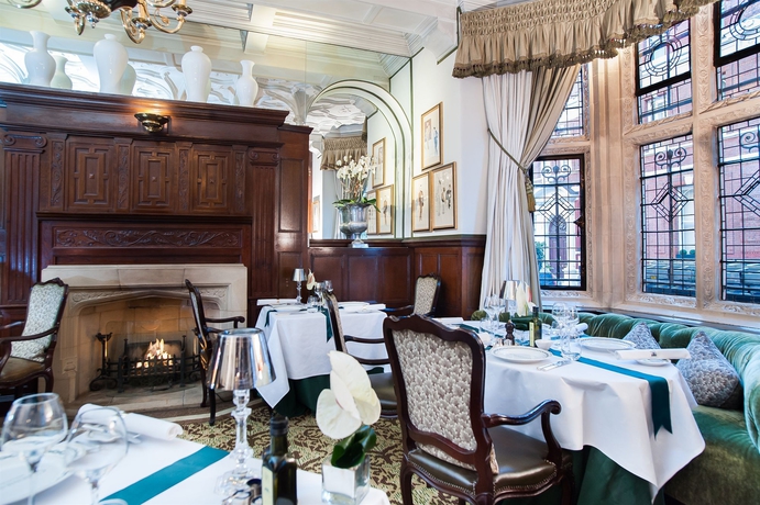 Imagen del bar/restaurante del Hotel The Milestone. Foto 5