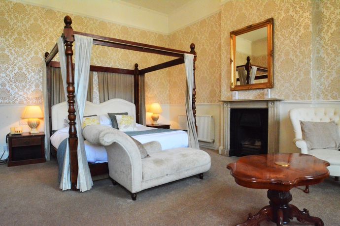 Imagen de los exteriores del Hotel The Mill House, Reading. Foto 15