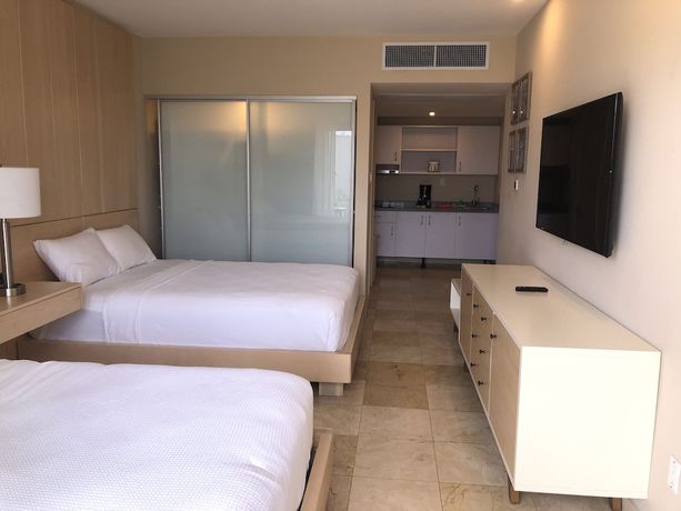 Imagen de la habitación del Hotel The Mill Resort and Suites. Foto 2