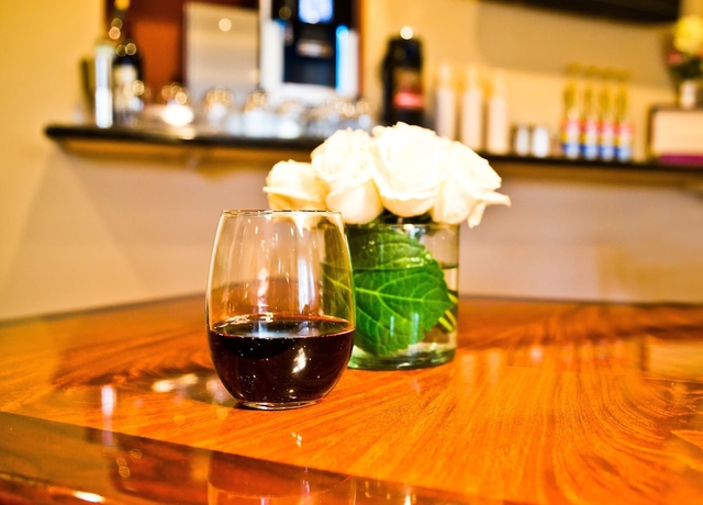 Imagen del bar/restaurante del Hotel The Millwood - A Boutique. Foto 4