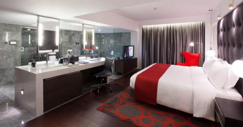 Imagen de la habitación del Hotel The Mira Hong Kong. Foto 19