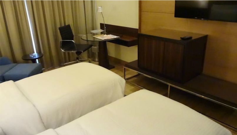 Imagen de la habitación del Hotel The Mirador. Foto 5