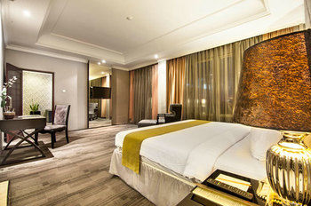 Imagen de la habitación del Hotel The Mirah Bogor. Foto 4