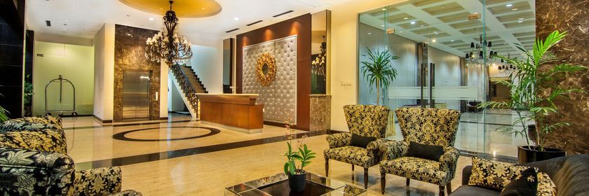 Imagen de los interiores del Hotel The Mirah Bogor. Foto 13