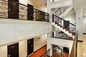 Imagen de los interiores del Hotel The Mirah Bogor. Foto 15