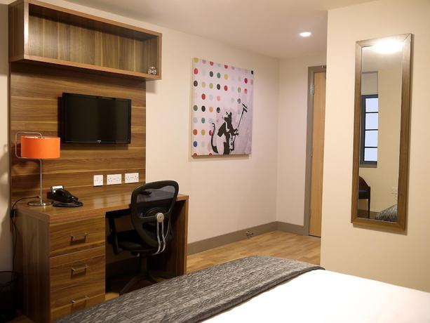 Imagen de la habitación del Hotel The Mitre Brighton. Foto 11
