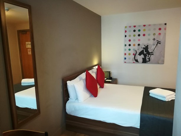 Imagen de la habitación del Hotel The Mitre Brighton. Foto 16