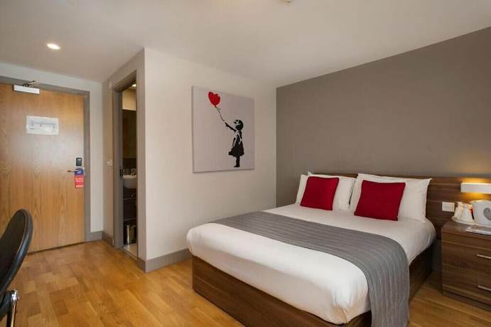 Imagen de la habitación del Hotel The Mitre Brighton. Foto 17
