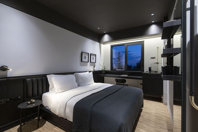 Imagen de la habitación del Hotel The Modernist Athens. Foto 6