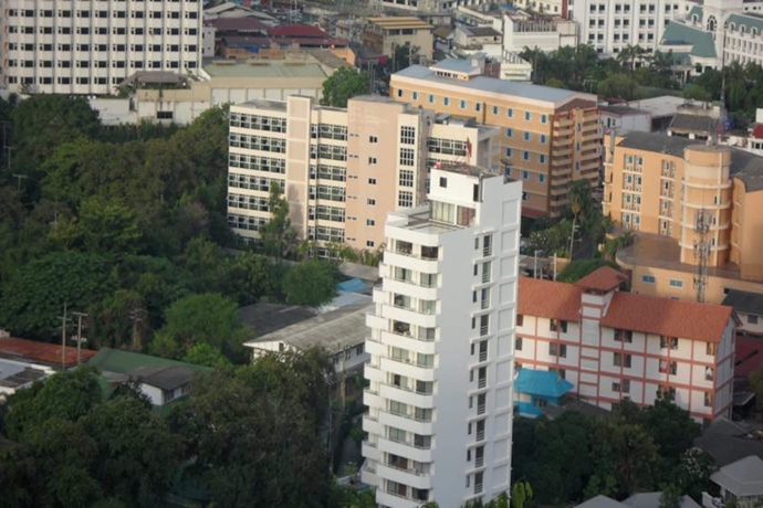 Imagen de los exteriores del Hotel The Monaco Residence Pattaya. Foto 8