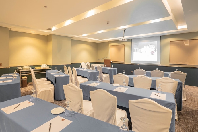 Imagen de los interiores del Hotel The Monarch, Dagupan. Foto 17