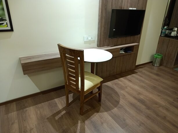 Imagen de la habitación del Hotel The Monarch, Navi Mumbai. Foto 13