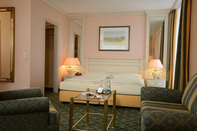 Imagen de la habitación del Hotel The Monarch, Neustadt an der Donau. Foto 8