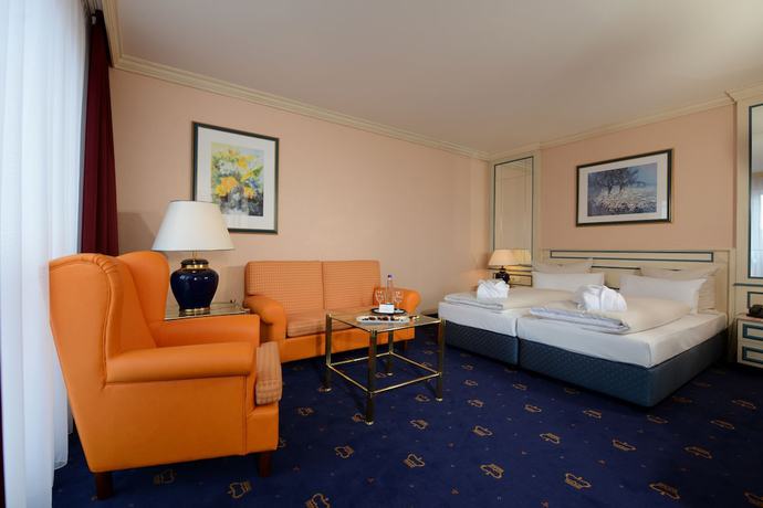 Imagen de la habitación del Hotel The Monarch, Neustadt an der Donau. Foto 11