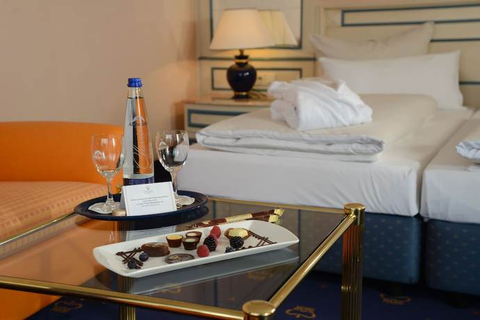 Imagen de la habitación del Hotel The Monarch, Neustadt an der Donau. Foto 13