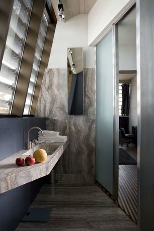 Imagen de la habitación del Hotel The Monopol. Foto 9