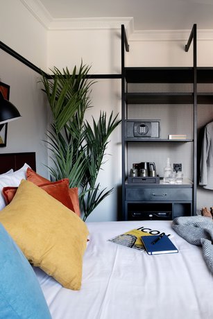 Imagen de la habitación del Hotel The Mont. Foto 9