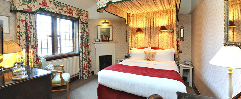 Imagen del bar/restaurante del Hotel The Montagu Arms. Foto 6