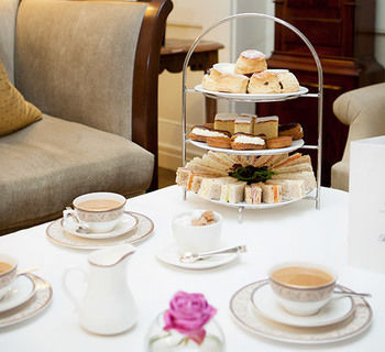 Imagen de la habitación del Hotel The Montagu Arms. Foto 10