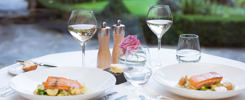 Imagen de la habitación del Hotel The Montagu Arms. Foto 12