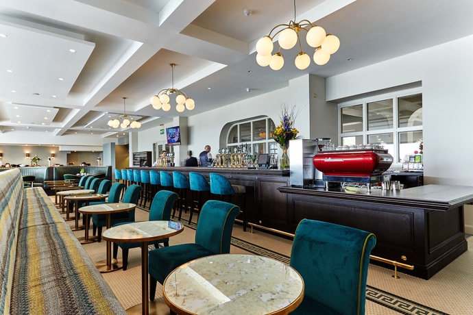 Imagen del bar/restaurante del Hotel The Montenotte. Foto 2