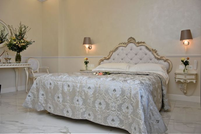 Imagen de la habitación del Hotel The Moon Boutique and Spa. Foto 3