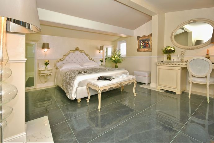 Imagen de la habitación del Hotel The Moon Boutique and Spa. Foto 11