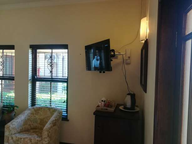 Imagen de la habitación del Hotel The Moon and Sixpence Garden Guest House. Foto 15