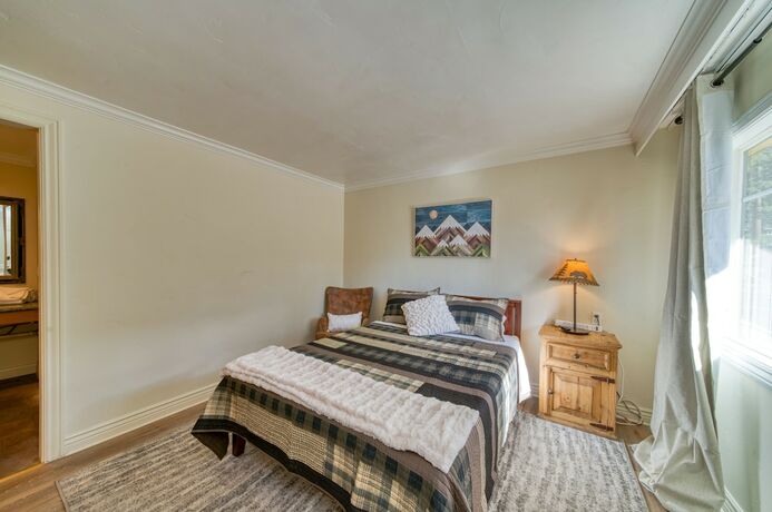 Imagen de la habitación del Hotel The Moose and Maple Lodge. Foto 11