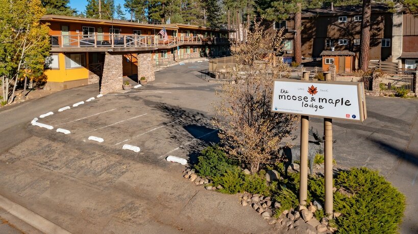 Imagen general del Hotel The Moose and Maple Lodge. Foto 6