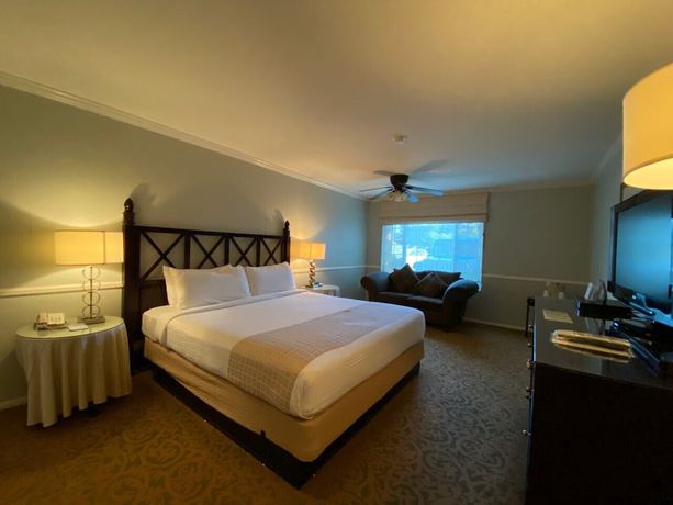 Imagen de la habitación del Hotel The Morgan San Simeon. Foto 17