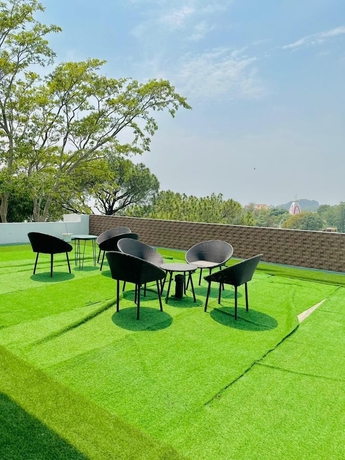 Imagen de los interiores del Hotel The Morni Resort. Foto 7