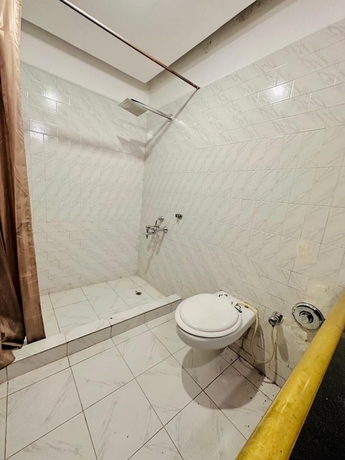 Imagen de los interiores del Hotel The Morni Resort. Foto 11