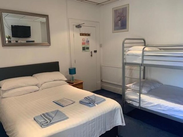 Imagen de la habitación del Hotel The Mornington. Foto 6