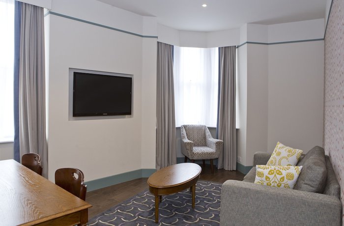 Imagen de la habitación del Hotel The Morton. Foto 10