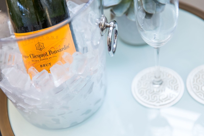 Imagen del bar/restaurante del Hotel The Mosaic - Beverly Hills. Foto 3