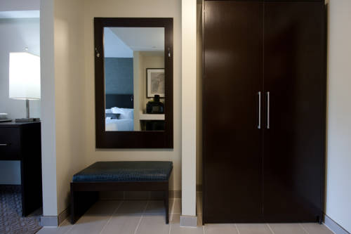 Imagen de la habitación del Hotel The Mosey Buffalo Williamsville, Tapestry Collection by Hilton. Foto 9