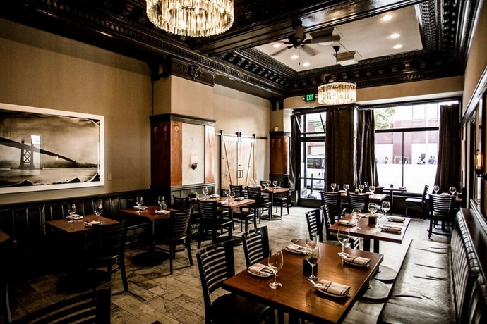 Imagen general del Hotel The Mosser. Foto 9