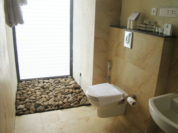 Imagen de la habitación del Hotel The Mountain Courtyard Thekady. Foto 34